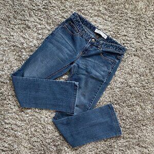 Giordano Low-Rise Skinny Straight-Legged Jeans in Size 27